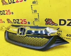 Решетка радиатора HONDA
