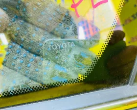 Стекло форточка Toyota