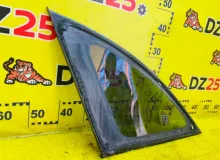Стекло собачника TOYOTA NADIA 1999/Цвет 1C0 6271044130 SXN10 3SFE, заднее правое