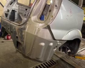Крыло заднее Toyota