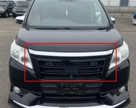 Решетка радиатора Toyota