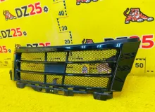 Решетка радиатора TOYOTA NOAH 2014 5310128390 ZWR80G 2ZRFXE, передняя
