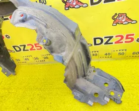 Подкрылок Toyota