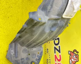 Подкрылок Toyota
