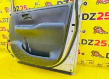 Дверь боковая TOYOTA VOXY 2014 6700128250 ZWR80G 2ZRFXE, передняя правая