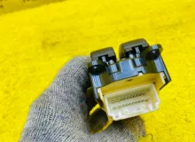 Блок управления стеклоподъемниками TOYOTA LAND CRUISER PRADO 2005 8404060011 TRJ120W 2TRFE, передний правый