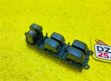 Блок управления стеклоподъемниками TOYOTA LAND CRUISER PRADO 2002 8404060011 VZJ121W 5VZFE, передний правый