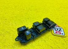 Блок управления стеклоподъемниками TOYOTA LAND CRUISER PRADO 2002 8404060011 VZJ121W 5VZFE, передний правый