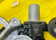 Стеклоподъемник TOYOTA SIENTA 2015 6980252130 NHP170G 1NZFXE, передний левый