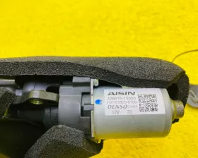 Доводчик двери Toyota