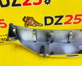 Накладка на дверь багажника Toyota