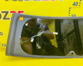 Стекло двери багажника Toyota