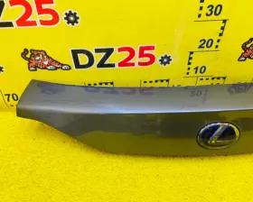 Накладка на дверь багажника Toyota