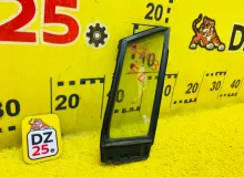 Стекло двери TOYOTA SIENTA 2015 6821652060 NHP170G 1NZFXE, переднее левое