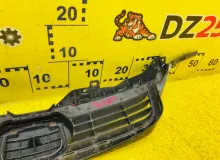 Решетка радиатора LEXUS CT200H 2011 5311176900 ZWA10 2ZRFXE, передняя