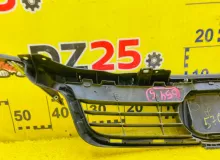 Решетка радиатора LEXUS CT200H 2011 5311176900 ZWA10 2ZRFXE, передняя