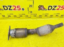 Катализатор TOYOTA VOXY 2014 1741037861 ZWR80G 2ZRFXE, передний