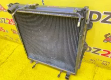 Радиатор основной TOYOTA LAND CRUISER PRADO 1994 1640067030 KZJ78W 1KZTE, передний