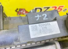 Радиатор основной TOYOTA ESQUIRE 2014 1640037280 ZWR80G 2ZRFXE, передний