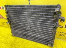 Радиатор кондиционера TOYOTA LAND CRUISER PRADO 1994 8846060120 KZJ78W 1KZTE, передний
