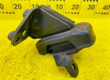 Подушка двигателя ISUZU BIGHORN 1998 8971888920 UBS73GW 4JX1, передняя правая