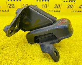 Подушка двигателя Isuzu