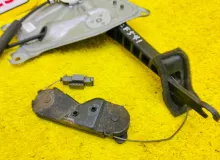 Доводчик двери TOYOTA ISIS 2013 8500544011 ZGM15W 2ZRFAE, задний правый