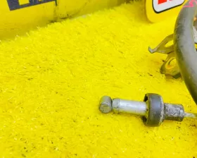 Тросик ручника Toyota