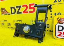 Кнопка включения подогрева сидений LEXUS CT200H 2011 8497076040 ZWA10 2ZRFXE, передняя