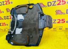 Пластиковая крышка на двс Mercedes-Benz E-CLASS 2011 A6420105767 WDD212 OM642DE30LA, передняя