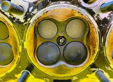 Головка блока цилиндров TOYOTA LAND CRUISER PRADO 2002 1110169136 VZJ121W 5VZFE, передняя правая