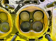 Головка блока цилиндров TOYOTA LAND CRUISER PRADO 2002 1110169136 VZJ121W 5VZFE, передняя правая