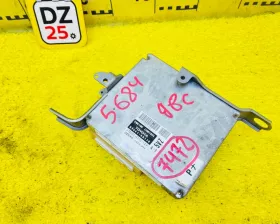 Блок управления двс Toyota