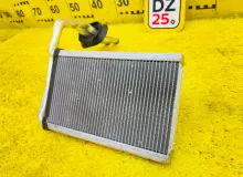Радиатор печки TOYOTA ESQUIRE 2014 8710728320 ZWR80G 2ZRFXE, передний