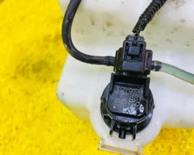 Бачок стеклоомывателя TOYOTA