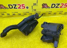 Корпус воздушного фильтра LEXUS CT200H 2011 1770037292 ZWA10 2ZRFXE, передний