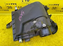 Корпус воздушного фильтра LEXUS CT200H 2011 1770037292 ZWA10 2ZRFXE, передний