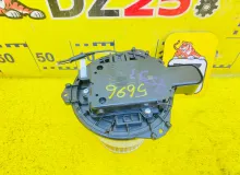 Мотор печки TOYOTA NOAH 2014 8710328130 ZWR80G 2ZRFXE, передний