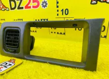 Консоль магнитофона TOYOTA LAND CRUISER PRADO 1994 5541360010B0 KZJ78W 1KZTE, передний