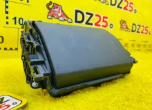 Монитор LEXUS CT200H 2013 8611176020 ZWA10 2ZRFXE, передний