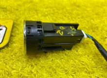 Кнопка старта TOYOTA ESQUIRE 2014 8961130140 ZWR80G 2ZRFXE, передняя