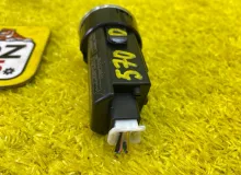 Кнопка старта TOYOTA ESQUIRE 2014 8961130140 ZWR80G 2ZRFXE, передняя