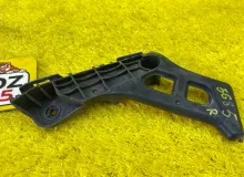 Крепление бампера LEXUS CT200H 2013 5211576010 ZWA10 2ZRFXE, переднее правое
