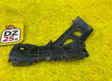 Крепление бампера LEXUS CT200H 2013 5211576010 ZWA10 2ZRFXE, переднее правое