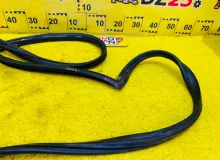 Молдинг лобового стекла TOYOTA LAND CRUISER PRADO 1994 5612190K02 KZJ78W 1KZTE, передний