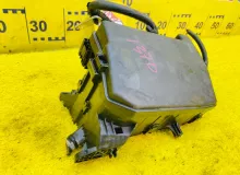 Блок предохранителей LEXUS CT200H 2013 8274176010 ZWA10 2ZRFXE, передний