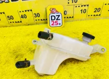 Бачок расширительный LEXUS CT200H 2013 1648028080 ZWA10 2ZRFXE, передний