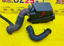 Корпус воздушного фильтра TOYOTA ISIS 2011 1770037270 ZGM15W 2ZRFAE, передний