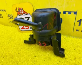 Подушка двигателя Toyota