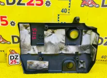 Пластиковая крышка на двс TOYOTA ISIS 2011 1121237030 ZGM15W 2ZRFAE, передняя